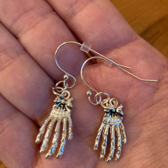New Handmade Skeleton Hand dangle Earrings - Picture 2 of 6